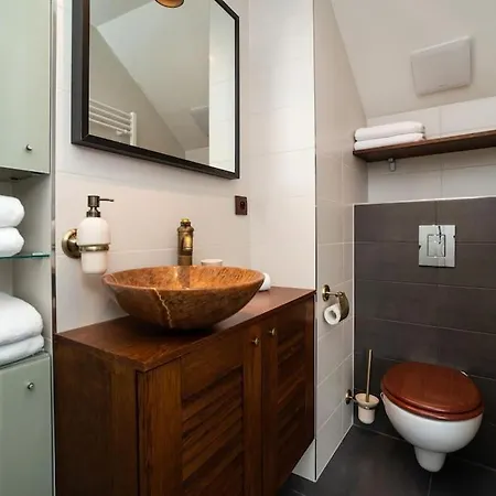 Luxurious And Chic Duplex 2 Bed شقة براغ