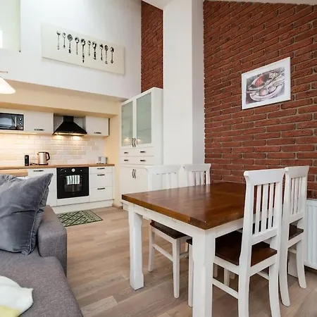 Luxurious And Chic Duplex 2 Bed شقة براغ