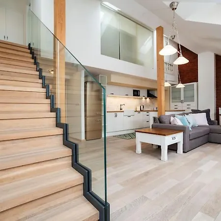 Luxurious And Chic Duplex 2 Bed * Πράγα