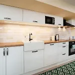 Luxurious And Chic Duplex 2 Bed *