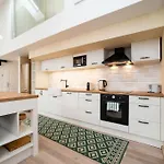 Apartman Luxurious And Chic Duplex 2 Bed Prága
