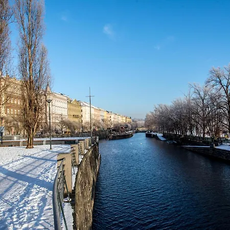 Luxurious And Chic Duplex 2 Bed