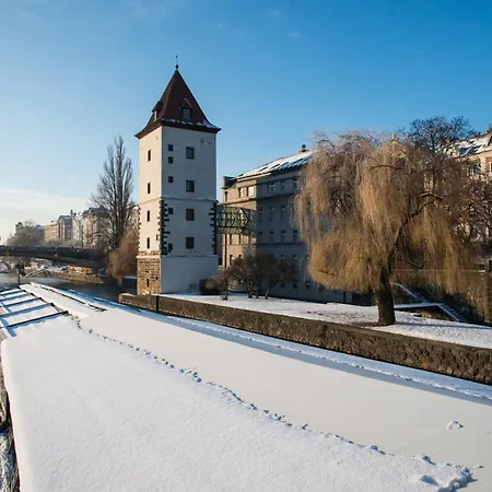 Luxurious And Chic Duplex 2 Bed Apartment Prag