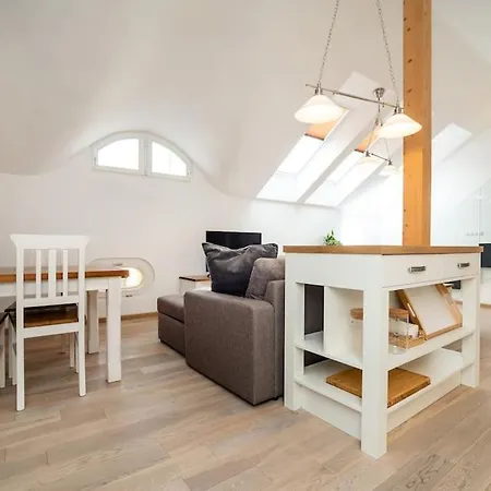 Apartamento Luxurious And Chic Duplex 2 Bed Praga