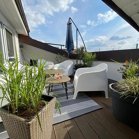 Luxurious And Chic Duplex 2 Bed Apartamento *