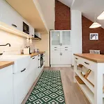 Luxurious And Chic Duplex 2 Bed