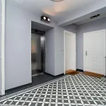 Luxurious And Chic Duplex 2 Bed Apartment *